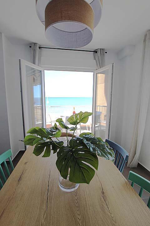 Apartamento Primera Linea Playa Centro De Guardamar Apartment กวาร์ดามาร์เดลเซกูรา ภายนอก รูปภาพ